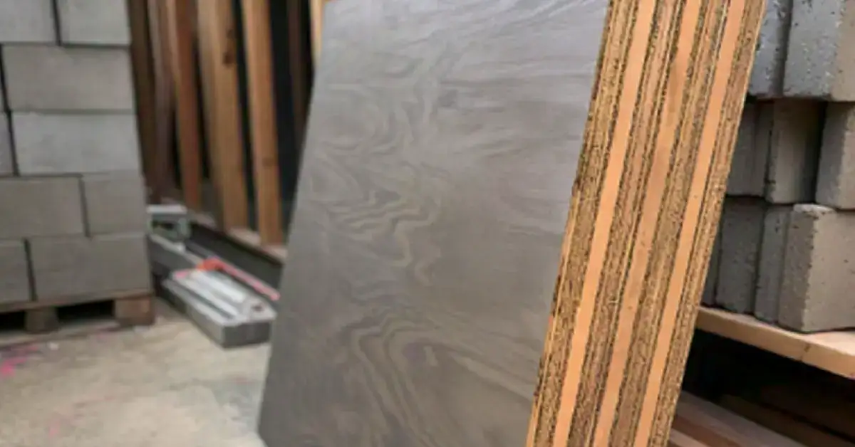 Fire retardant plywood